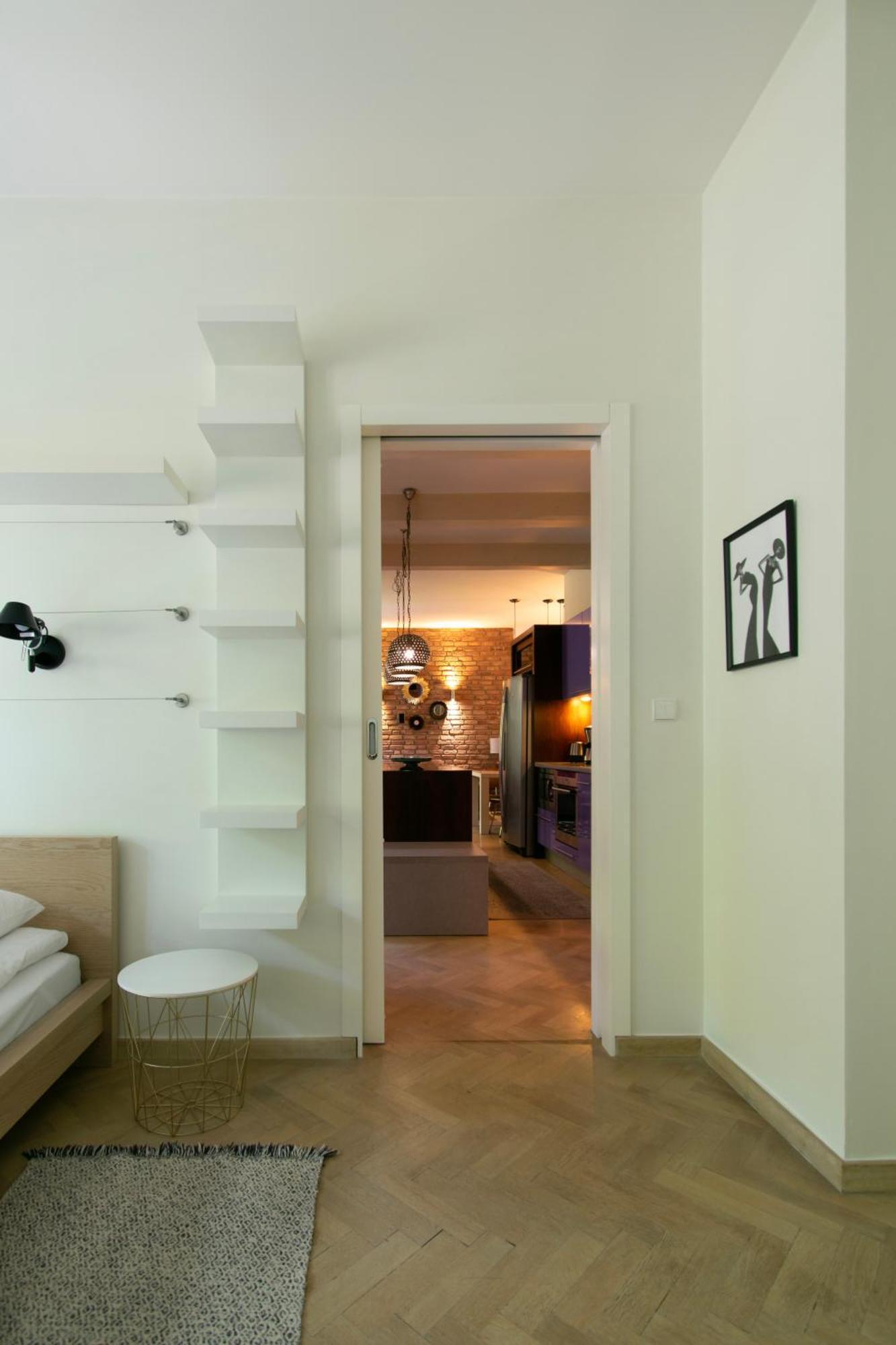 Spacious 3Br Apartment With Ac In Living Room, 2 Balconies Krasków Eksteriør bilde